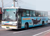 シャトルバス